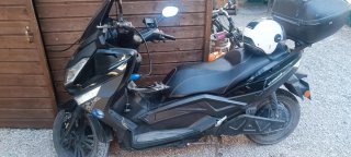 Scooter electrica con el BMS estropeado.