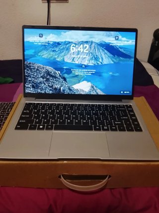 Ordenador Portátil 14pulgadas 6GB RAM 128 G