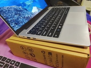 Ordenador Portátil 14pulgadas 6GB RAM 128 G