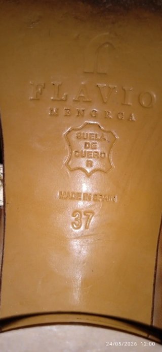 Sandalias de piel tacón marrón y dorado