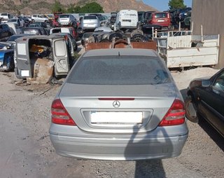 478835 faldón mercedes clase c (w203) berlina 220