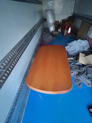 Mesa de madera extensible con 6 sillas