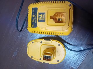 Taladro Percutor DeWalt 18V 2.6Ah