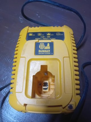 Taladro Percutor DeWalt 18V 2.6Ah