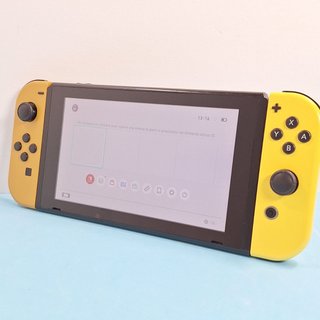 Nintendo Switch Pokémon Let's Go Pikachu Edition