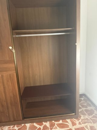 Armario puertas correderas madera