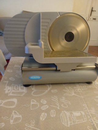 Affettatrice elettrica