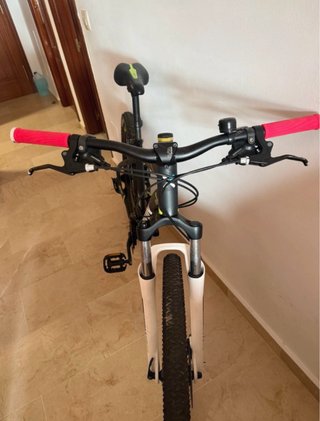 Bicicleta B'twin Negra. SOLO RECOGIDA