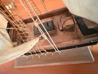 Barco de madera artesanal maqueta 60x55. CUBA