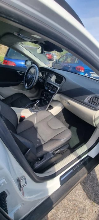 Volvo V40 2016