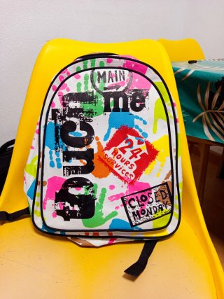 Mochila escolar NUEVA. OFERTAAAAAAA
