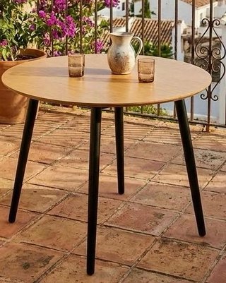 Mesa comedor madera.