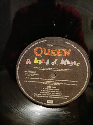 Queen A Kind of Magic Vinilo