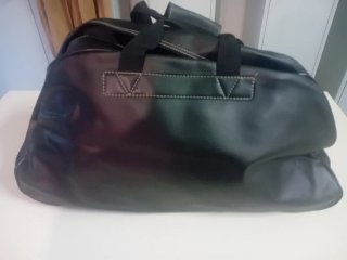 Bolso de viaje efecto piel negro