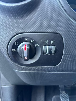 SEAT León 1.6 TDI 105cv E-Ecomotive Reference