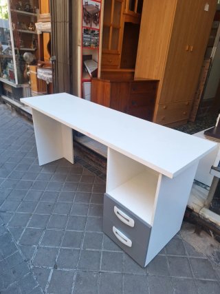 Escritorio juvenil blanco y gris