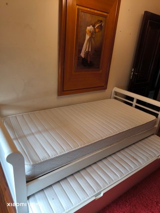 Cama maciza + 2 colchones. CorteInglés