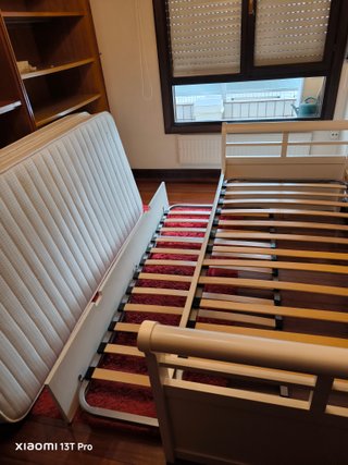 Cama maciza + 2 colchones. CorteInglés
