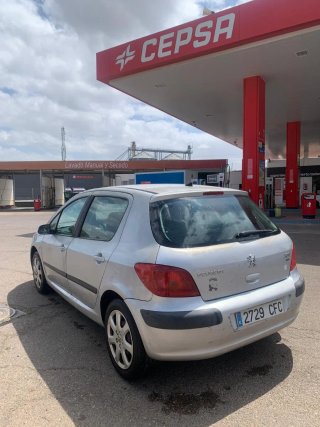 Peugeot 307 2004