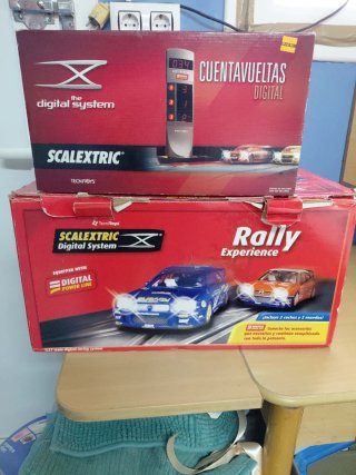 Scalextric Digital System + Cuenta Vueltas,