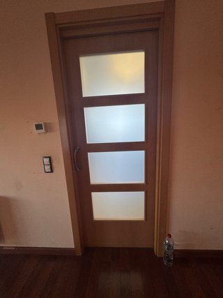 Puertas correderas con cristal y normales