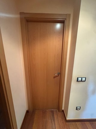 Puertas correderas con cristal y normales