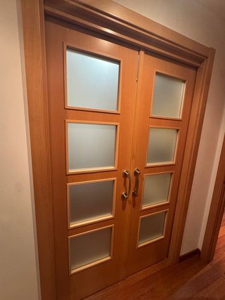 Puertas correderas con cristal y normales