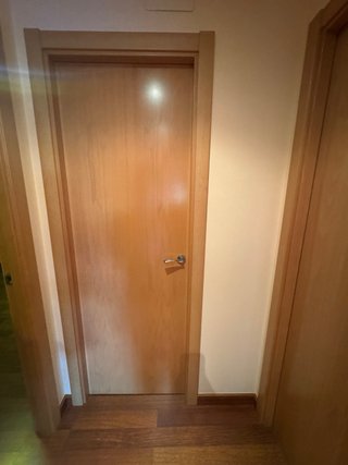 Puertas correderas con cristal y normales