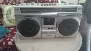 Radiocasete Sanyo Plata