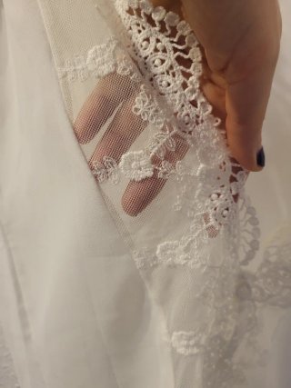 Blusa blanca manga corta encaje