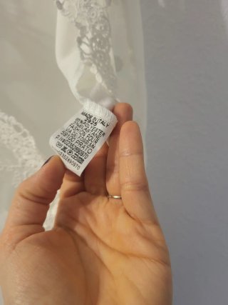 Blusa blanca manga corta encaje