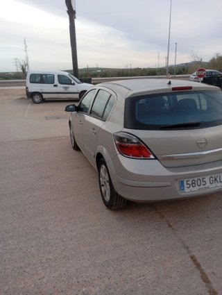Opel Astra 2010