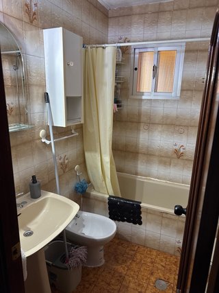 Habitacion en miraflores de los angeles
