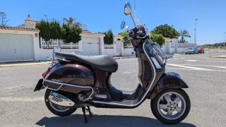 Vespa GTS 300 ie Touring Marrón 2011-2013