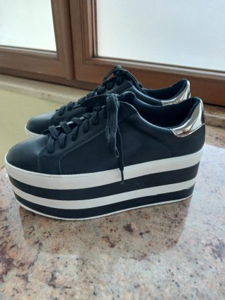 Sneakers platform donna nere e bianche