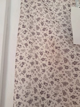 Falda larga floral beige y morada