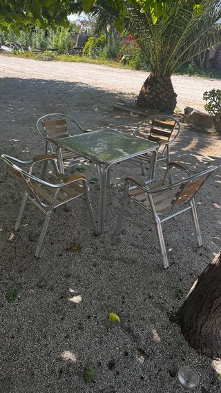 Mesa y 4 Sillas Jardín