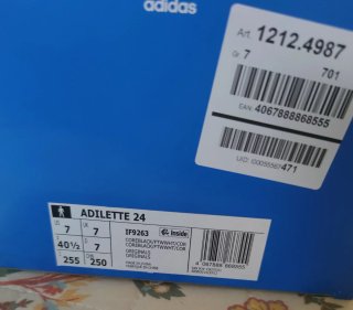 Adidas Adilette 24 Chanclas Negras y Blancas