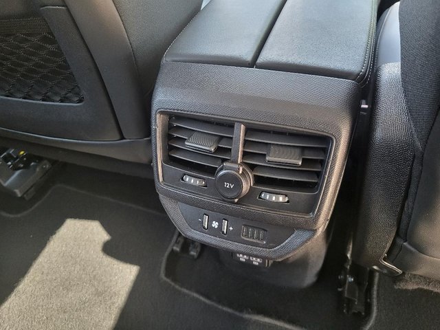 Peugeot 5008 2021
