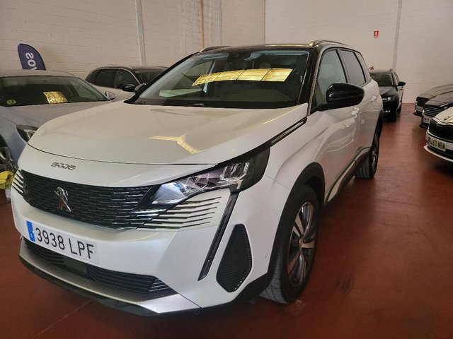 Peugeot 5008 2021