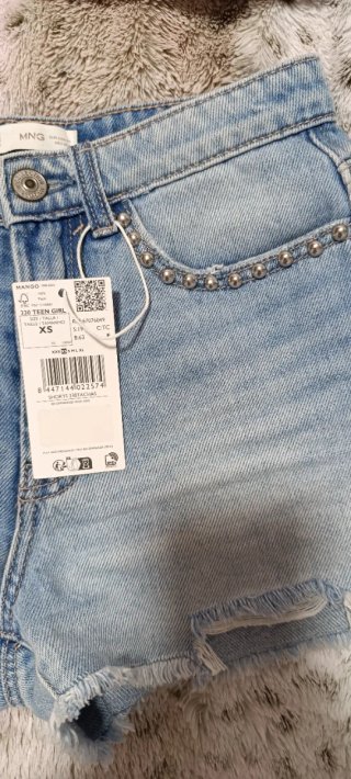 Shorts vaqueros tachuelas Mango nuevos con etiquet