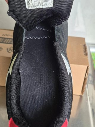 Zapatillas Dunlop Negras y Rojas