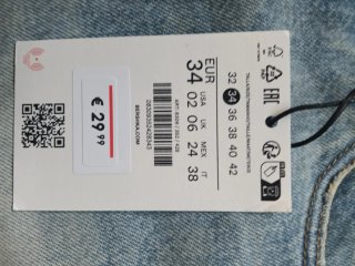 Zara Shorts Vaqueros Tachuelas Talla 34