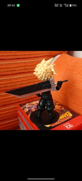 Action Figure Cloud Strife Nendoroid No box