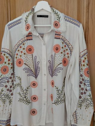 Camisa bordada Sfera Collectión Talla L