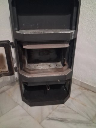 Estufa de leña tipo nórdica