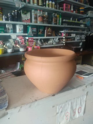 Maceta de terracota pequeña