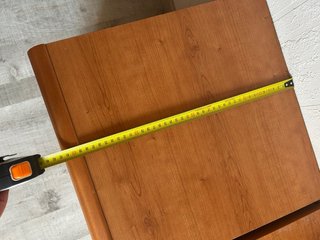 2 mesitas de noche de madera