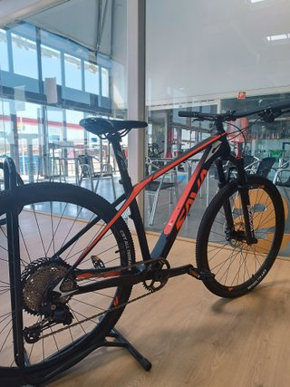 Bicicleta MTB Carbono Monoplato