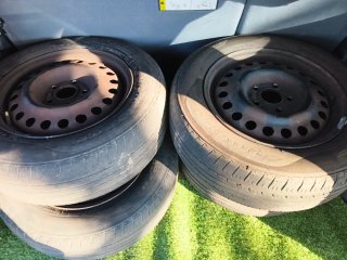 Llantas Ford Tourneo 15 (4 unidades)